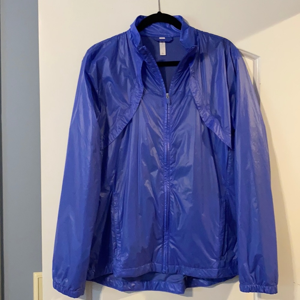 GAP WINDBREAKER